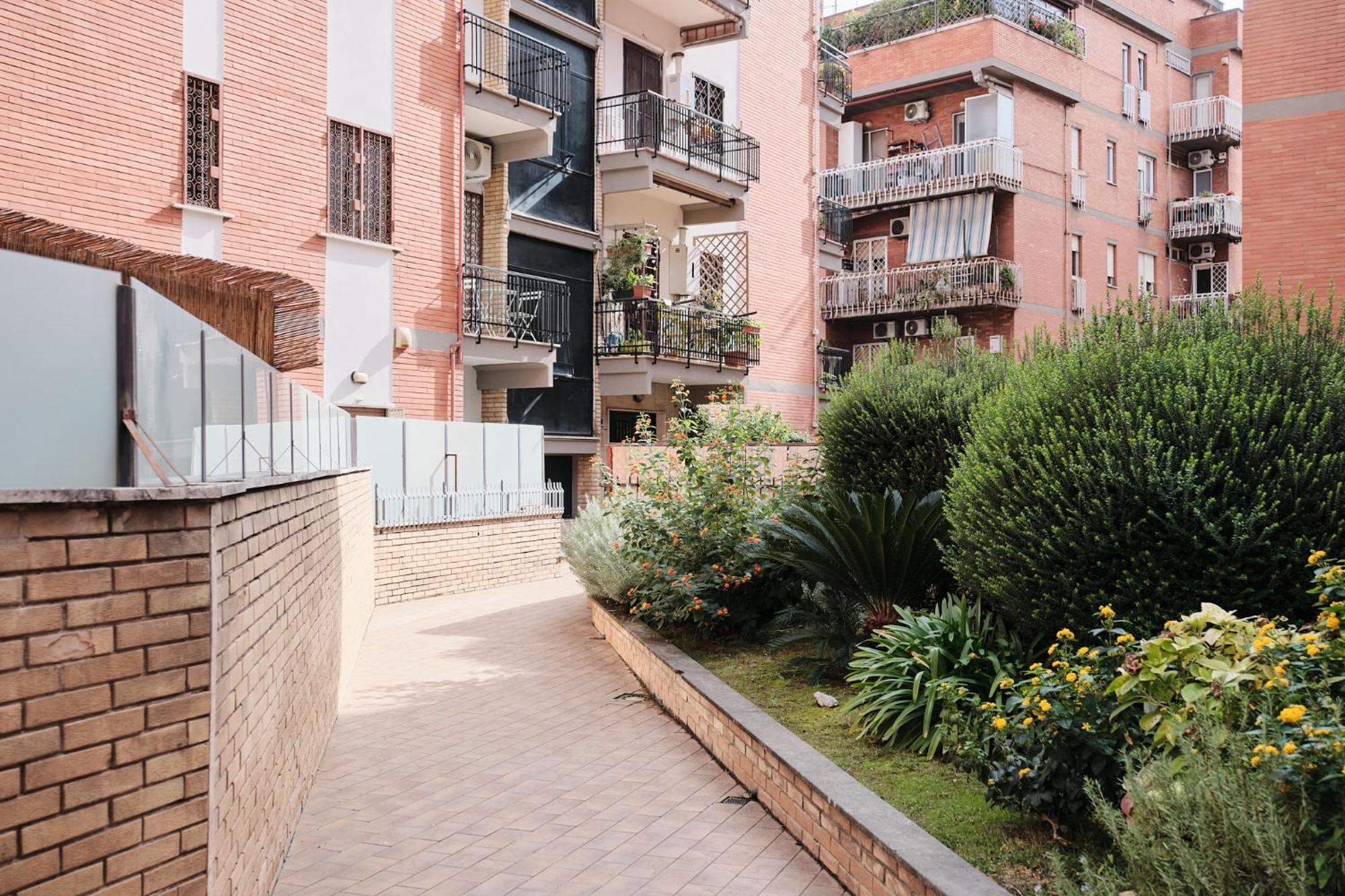 Parcheggio Gratuito, Wi-Fi -Netflix & Ac Apartment Roma Ngoại thất bức ảnh