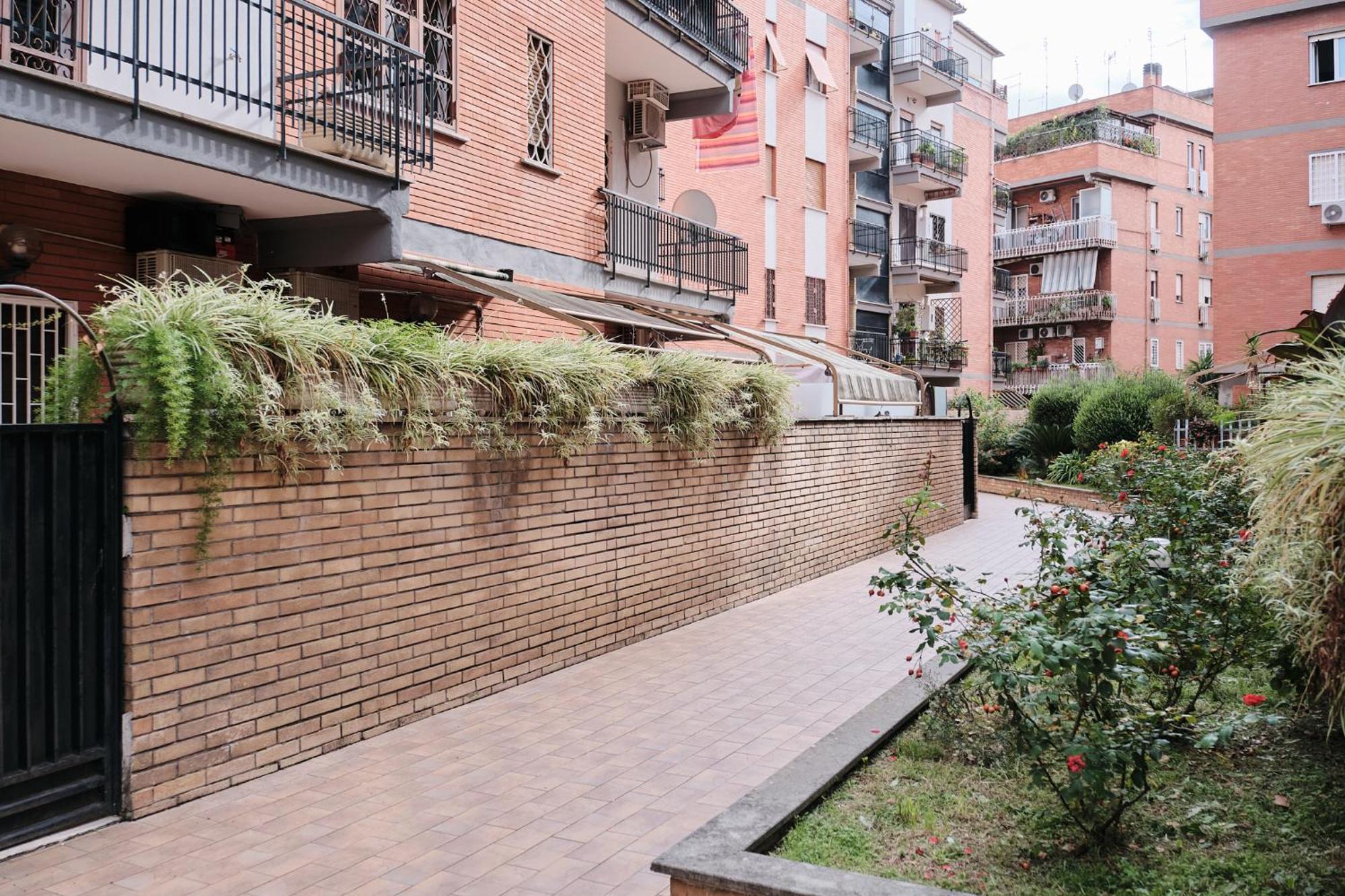 Parcheggio Gratuito, Wi-Fi -Netflix & Ac Apartment Roma Ngoại thất bức ảnh